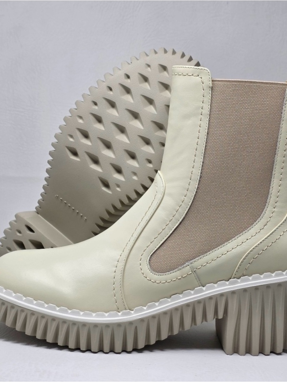 4CCCC Women's Cream Boots
